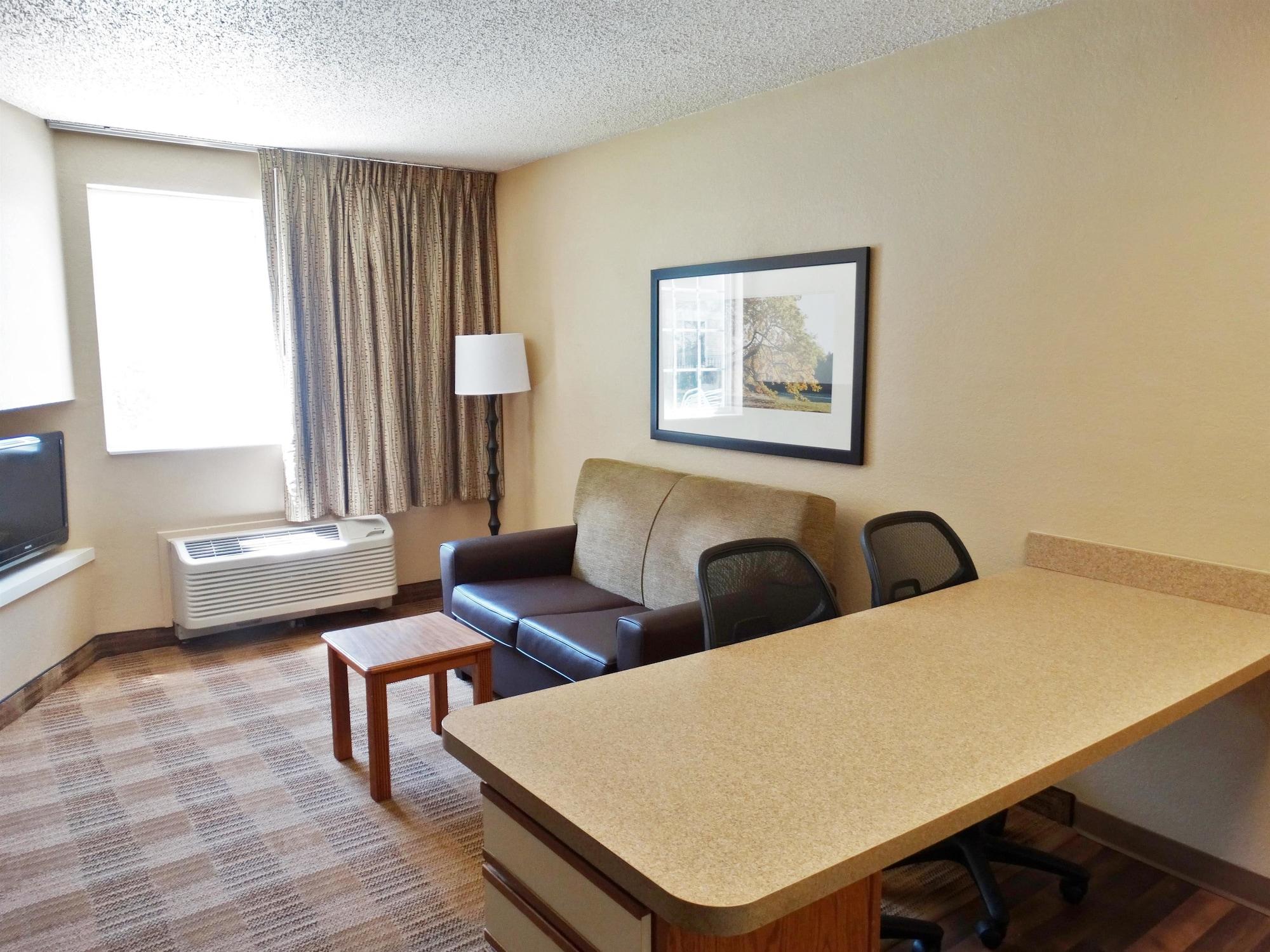 Extended Stay America Select Suites - Charleston - Airport Норт Чарлстън Екстериор снимка