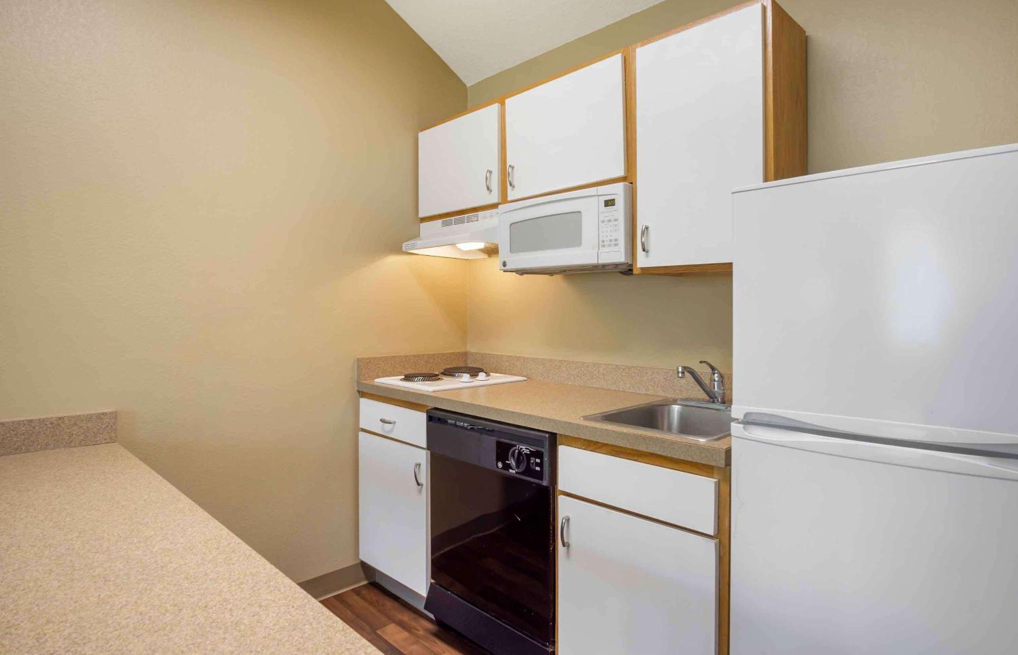 Extended Stay America Select Suites - Charleston - Airport Норт Чарлстън Екстериор снимка