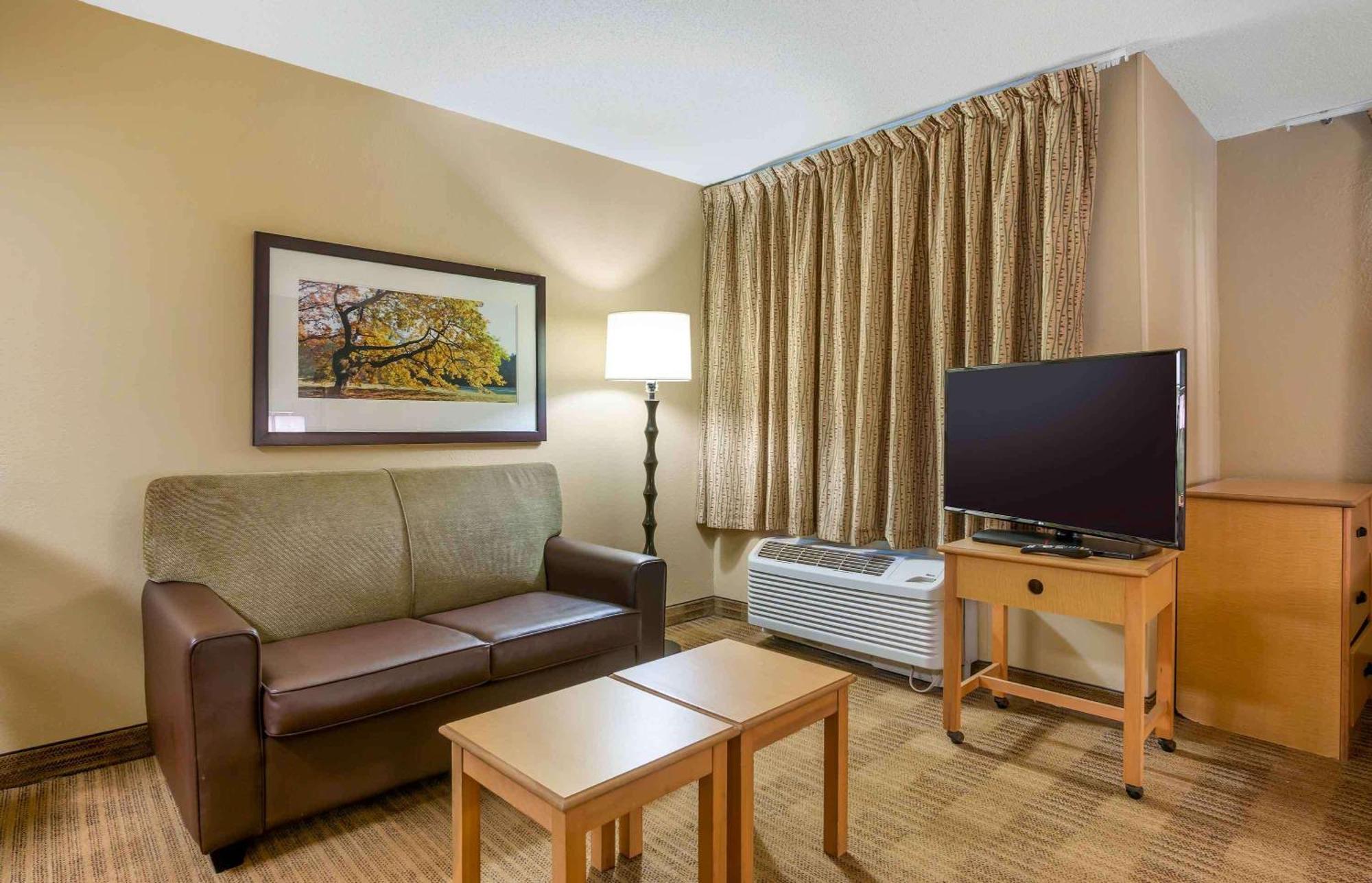 Extended Stay America Select Suites - Charleston - Airport Норт Чарлстън Екстериор снимка
