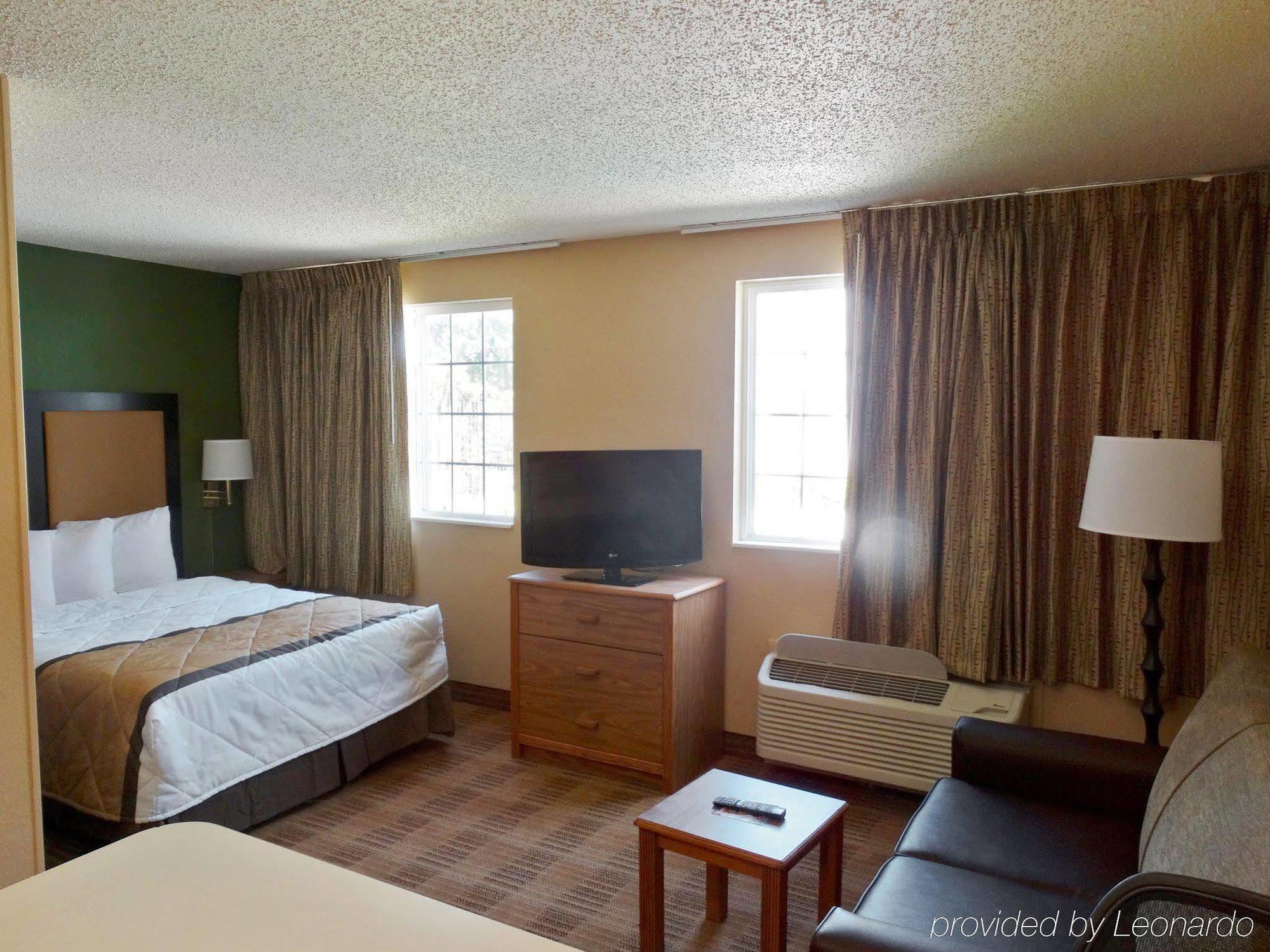 Extended Stay America Select Suites - Charleston - Airport Норт Чарлстън Екстериор снимка